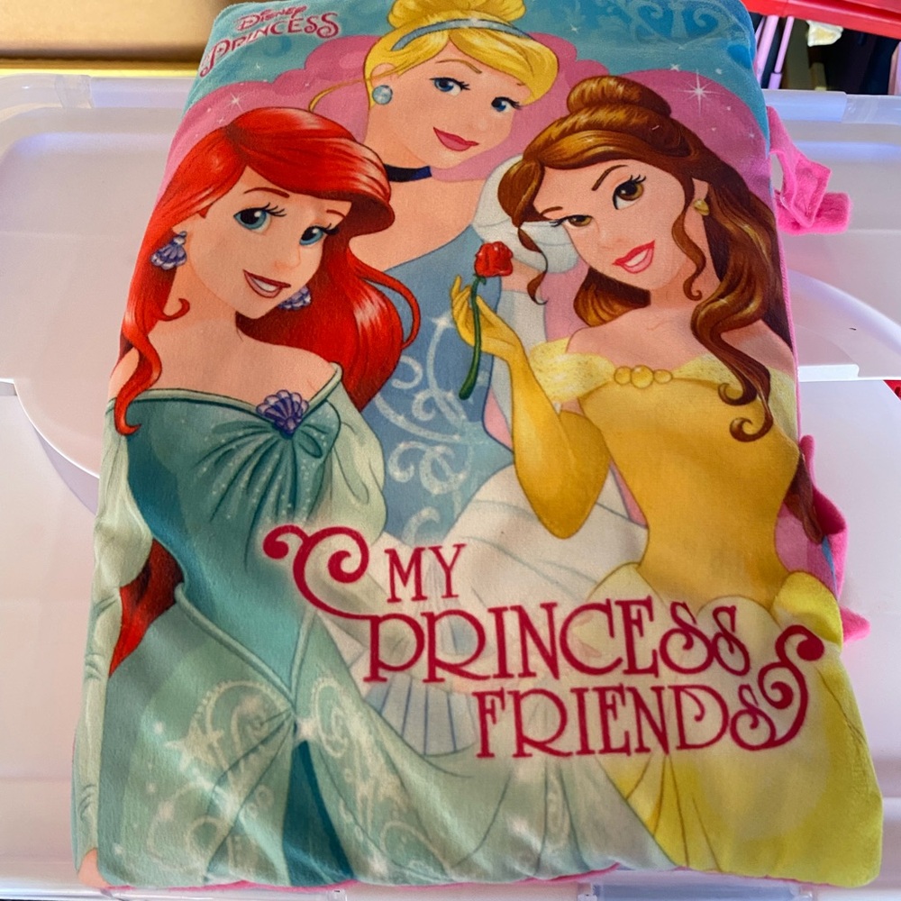 Disney Princess Blanket Material Book with Red, Blue, and Yellow